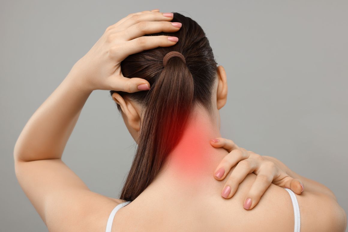 Cervicale a Genova: cause, sintomi e trattamenti per il dolore al collo